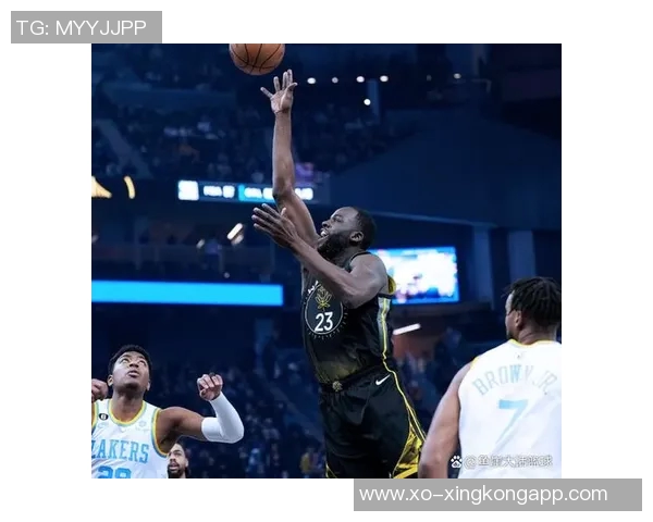 普尔替补表现惊艳22分钟内11投7中斩获21分三分球命中率高达75 普尔替补表现惊艳22分钟内11投7中斩获21分三分球命中率高达75