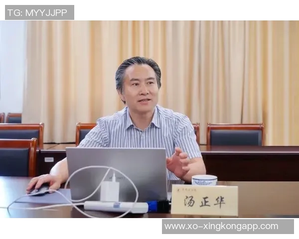 詹姆斯回顾职业生涯变化从年轻的速度与力量到智慧与策略的较量